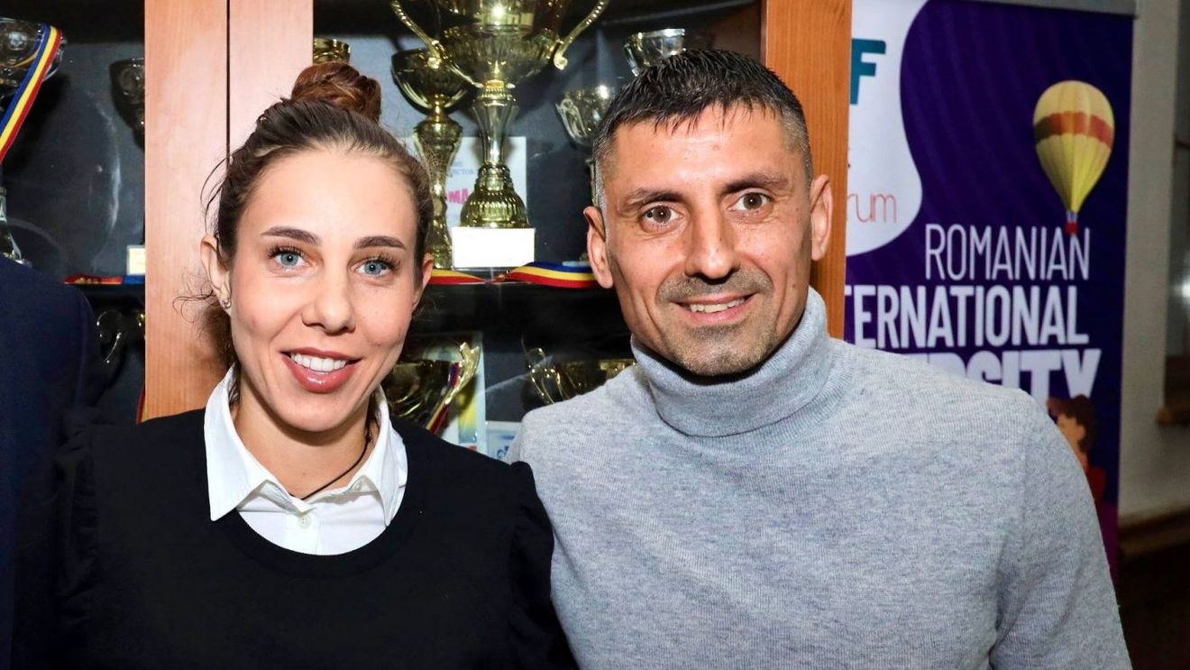 Stelista Mihaela Buzărnescu și dinamovistul Ionel Dănciulescu au făcut echipă în fața liceenilor: „Sper că am fost un exemplu” | FOTO