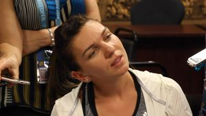 Filmuleț devastator pentru Simona Halep, dat publicității în plin proces de dopaj! Românca, băgată în corzi cu întrebări despre medicație: „Nu iau nimic în afară de antibiotice și vitamine! Trebuie să trimiți la Anti-Doping!" VIDEO