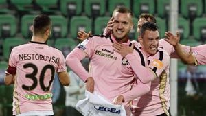 VIDEO | George Pușcaș, de neoprit împotriva echipei lui Vlad Dragomir! Atacantul a reușit "dubla" și o duce pe Palermo pe primul loc în Serie B