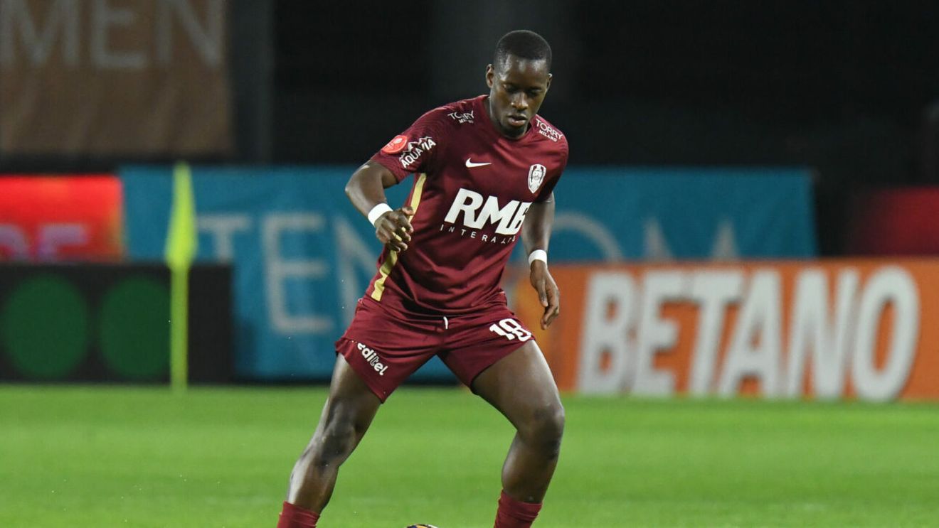 Fotbalistul lui CFR Cluj le-a povestit jurnaliştilor turci ce l-a şocat la fosta echipă: „Antrenorul a vrut să-l bată pe arbitru”