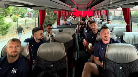FC Bihor a plecat în Slovenia cu 22 de jucători, printre ei regăsindu-se încă un tânăr împrumutat de la U Cluj! Erik Lincar n-a închis lista achizițiilor: ”Vizăm doar jucători cu experiență și cu o calitate foarte mare”
