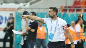 Încă doi fotbaliști au plecat de la Dinamo în ultima zi de mercato: „Mult succes!”