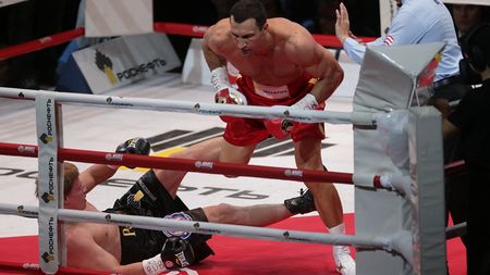 Vladimir Klitschko își va apăra titlurile pe 26 aprilie, în fața australianului Leapai