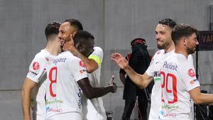 Lovitură pentru Universitatea Craiova și CFR Cluj! FC Hermannstadt și-a convins cel mai râvnit jucător să rămână la Sibiu până în vara lui 2026 | EXCLUSIV