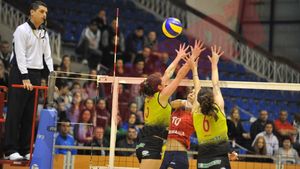 Știința Bacău-Dinamo București, 1-1 la general, în finala Diviziei A la volei feminin