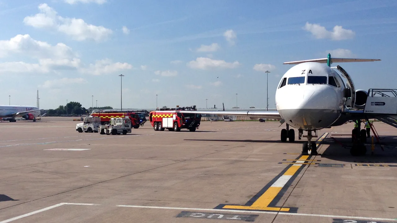 Panică la City exact în momentul decolării spre România. Pasagerii avionului care transporta staff-ul tehnic și sponsorii, evacuați de urgență. Motivul