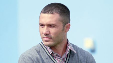 Contra: "Nu știu dacă voi antrena vreodată"