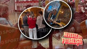 Florin Răducioiu, așa cum nu l-ai văzut niciodată: s-a afișat cu o femeie necunoscută și două sacoșe de haine pe care le-a dus la curățătorie. FOTO EXCLUSIV