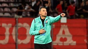 Nici nu a venit bine la Dinamo și deja face victime! Un jucător vrea să se lase de fotbal din cauza lui Sorin Colceag: „Stă și suferă în casă! Își bat joc de el”