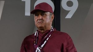 Atac la Dan Şucu de la un fost căpitan al Rapidului. L-a pus la zid pentru şedințele cu fotbaliştii