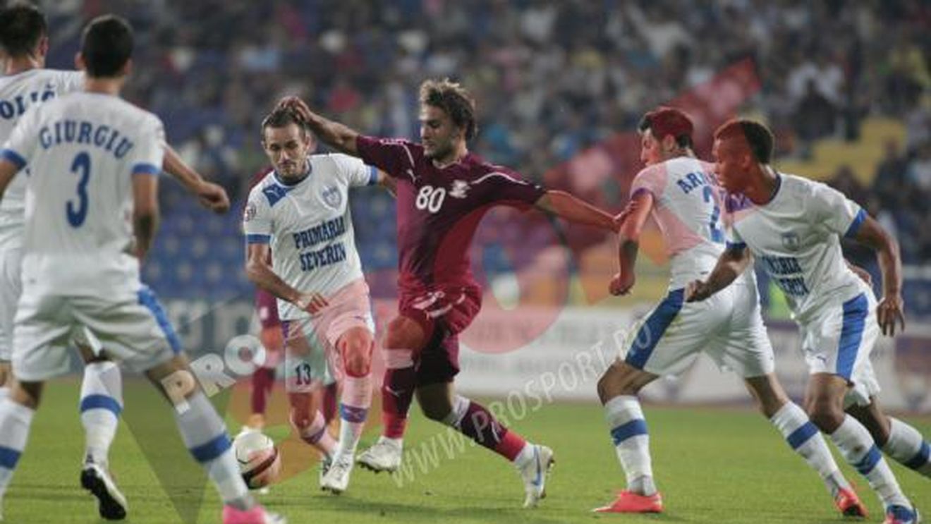 Mai Rapid, mai puțin furios!** Teixeira ține Giuleștiul în luptă: Severin-Rapid 0-1