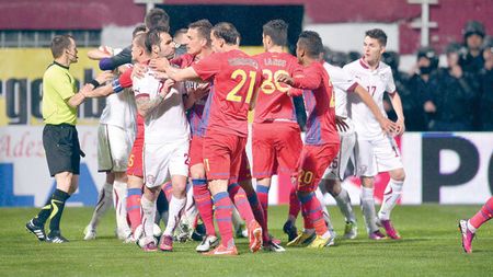 Giuleștiul, teatru de război la ultimul Rapid - Steaua. Din fericire, lucrurile au revenit la normal. Rada: "Nu mai sunt maneliști pe banca lor"