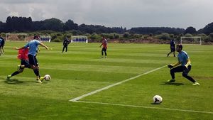 FOTO | Steaua s-a antrenat în Anglia înaintea meciului cu senzația Europa League din sezonul trecut