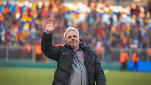 A amenințat cu demisia, dar și-a prelungit contractul! Șumudică "a dat cu pixul" și rămâne la Kayserispor