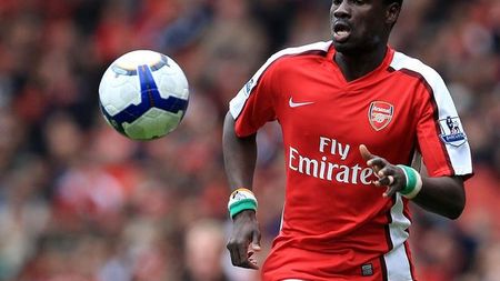 Situația ȘOCANTĂ‚ în care a ajuns o fostă vedetă a fotbalului mondial: "Am vrut să mă sinucid! Simt că nu are rost să mă ridic din pat". Drama greu de descris a fostului star de la Arsenal și Galatasaray