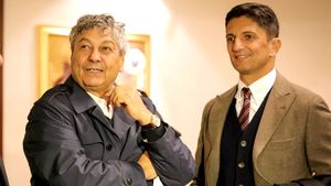 Răzvan Lucescu, elogiat după ce a calificat-o pe PAOK în sferturile Conference League: „E un motivator mai puternic decât Mircea Lucescu!”. VIDEO