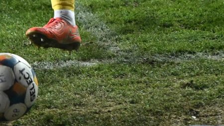 Cât costă înlocuirea gazonului care a stricat ultimul meci al echipei naționale