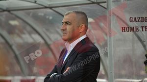 CFR, în criză! Grigoraș se pune pe reparat în pauză după chinul cu Corona: "Nu ne permitem obiective mari, nu ne lasă jocul"