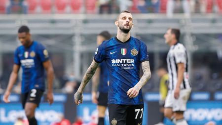 „Diavolii” construiesc o super-echipă pentru Cristiano Ronaldo! Manchester United vrea să îl aducă liber de contract pe Marcelo Brozovic, de la Internazionale Milano!