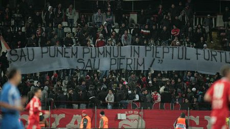 Fanii lui Dinamo cer scoaterea clubului din sfera de influență a fraților Becali!** Ce alte doleanțe mai au "câinii"