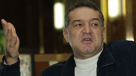 Becali: **"Dragomir are niște sclavi la comisii"