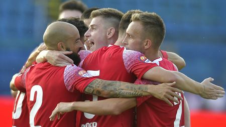 Valentin Lazăr povestește perioada când l-a avut pe Mircea Rednic antrenor: „Te «făcea» frumos de credeai că asta vrea clubul”