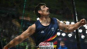 Alin Firfirică, care este aproape să obțină biletul pentru Jocurile Olimpice, se uită în spate și nu vede pe nimeni la aruncarea discului în România. „Este foarte trist” | VIDEO EXCLUSIV DRUMUL SPRE PARIS