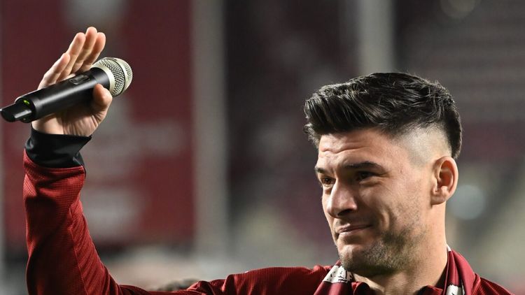 Cristi Săpunaru cere 2.000.000 de euro despăgubiri de la FRF și o firmă de băuturi