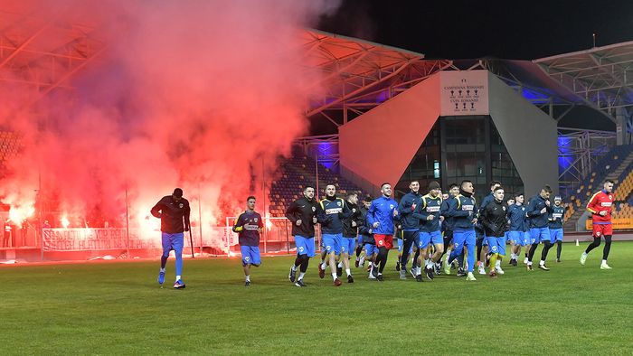 Petrolul vrea să aibă grijă de două grupe de juniori de la Dinamo Kiev, însă baremul arbitrilor și observatorilor la meciul cu FC Buzău e plătit de suporteri! Clubul ploieștean are încă un mesaj populist