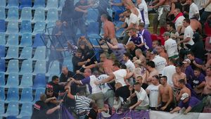 Suporterii lui Ujpest au creat și la întoarcere probleme