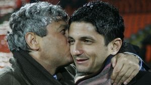 Variantă-șoc la naționala**: "Mircea Lucescu să vină să-l ajute pe Răzvan"