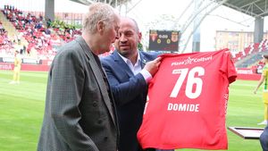 Doliu în fotbalul românesc. A murit Flavius Domide, atacantul care a adus ultimele două titluri la UTA