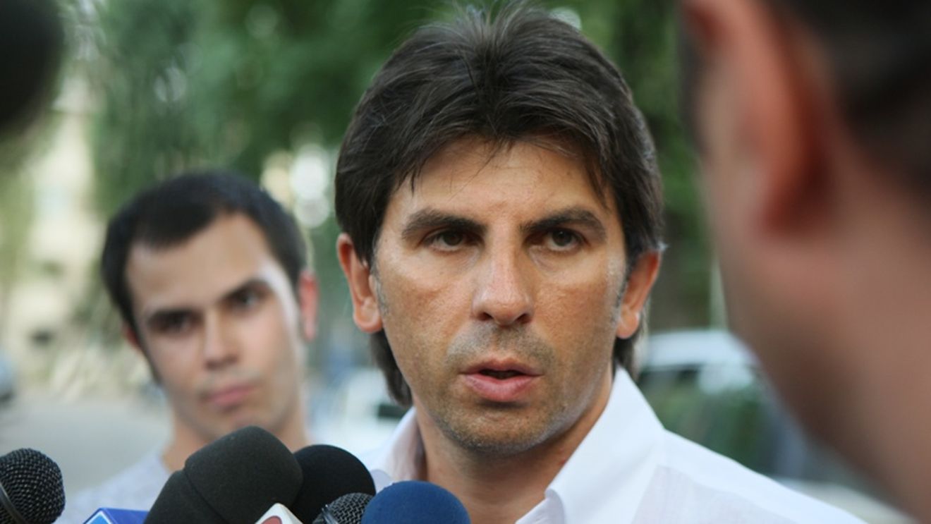 Lupescu: "Tricolorii trebuie să accepte criticile, le merită"