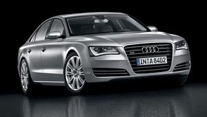 VIDEO Audi îi pune din nou cu botul pe labe pe cei de la Mercedes!** Vezi cum râd de rivali