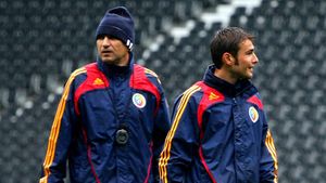 Mutu pune presiune pe Pițurcă înainte de meciul cu Turcia! Mesajul subtil pe care i l-a transmis "Briliantul" selecționerului