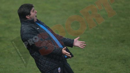 Lăcătuș: "Moș Nicolae a fost darnic! Acum ar fi excelentă o calificare în primăvara europeană"