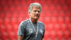 Ladislau Boloni este deja regretat, după startul ratat din Liga Națiunilor: „Ne lipsește un proiect pe care a vrut să îl facă el!”. De ce au ajuns „tricolorii” atât de jos: „Nu avem un jucător care să fie stimat, apreciat de colegi” | VIDEO EXCLUSIV ProSport Live