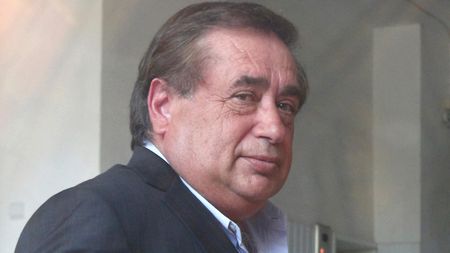 Cum a ajuns Ioan Niculae în dosarul lui Călin Georgescu! Transferul de 450.000 de euro pentru obținerea unui credit de 200.000.000 de euro, reclamat la DIICOT