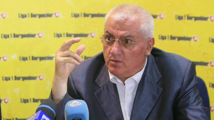 A rezolvat Mitică o parte din problemă?** Angajații TVR susțin că pachetul 9 a fost achiziționat de televiziunea publică