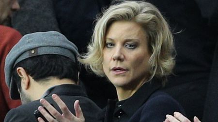 Ofertă surprinzătoare primită de un club din Premier League. O femeie a pus pe masă 300 de milioane de lire sterline. La scurt timp a venit și reacția patronului