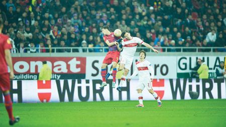 Cea mai lungă zi!** Rușinea cu Stuttgart poate strica pacea din vestiarul Stelei! Reghe i-a luat la țintă, jucătorii sunt supărați: "Nu poate arunca vina doar pe noi"