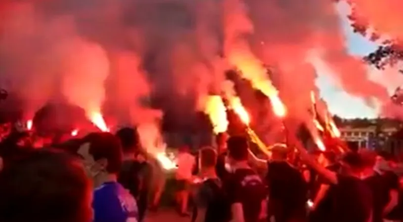 Imagini incredibile din Ucraina! Fanii lui Dinamo Kiev i-au declarat război lui Mircea Lucescu! Au ieșit pe străzi, au aprins torțele și i-au cerut să plece | VIDEO