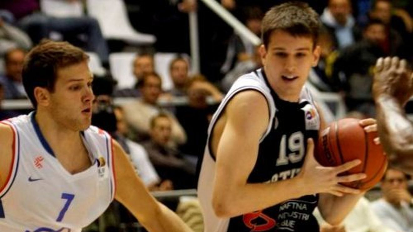 VIDEO INCREDIBIL Partizan câștigă Liga Adriatică** în timp ce croații sărbătoreau victoria pe teren