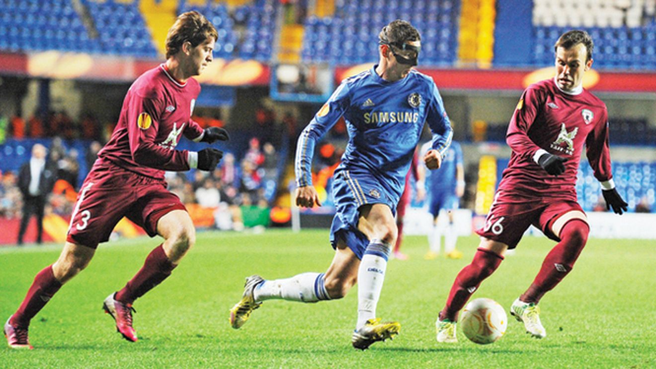 "Talismanul" primit de la Steaua a dus la explozia lui Torres! **Vârful spaniol nu glumește: chiar e convins că joacă atât de bine datorită "costumației de Zorro"