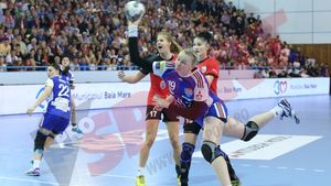 Trefilov face "victime" la HCM Baia Mare și Gyor: Makeeva, Davydenko și Sen sunt obligate să se întoarcă în Rusia. Cinci transferuri de marcă anunțate de campioana Europei