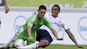 Fotbaliștii au găsit metode INGENIOASE de a "dribla" frigul! **Jupp Heynckes face mișto de inovatori: "Ce, nu suntem bărbați?"