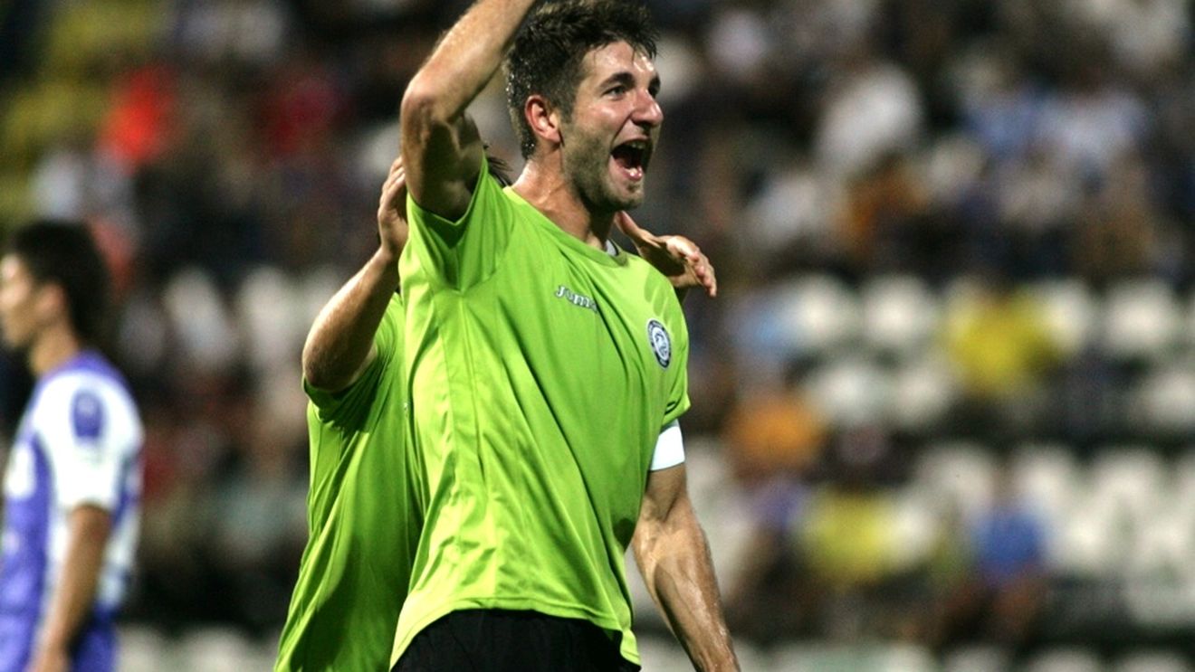 Unirea îi suflă în ceafă lui Dinamo! Gloria se scufundă!