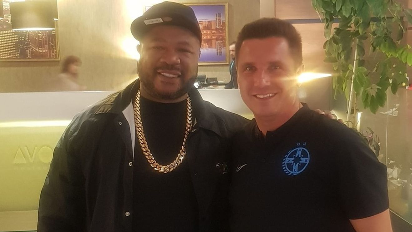 Narcis Răducan, alături de Xzibit! FCSB și celebrul artist au stat în același hotel. "Fă-i lanțul pierdut. Să asigurăm o parte din bugetul echipei". VIDEO