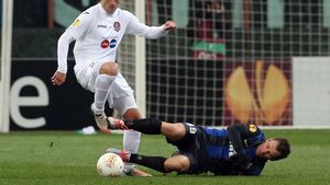 Godemeche, dat afară și cu dosar penal!