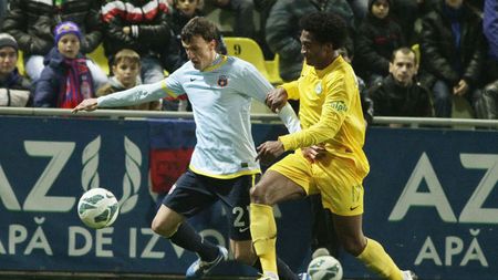 Devine clar că Vlad Chiricheș va rămâne la Steaua!** Reghecampf le spulberă speranțele italienilor de la Milan și Inter: "Numai oferta asta nu o putem refuza"